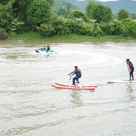 The Boat Club,Karjat Hotel ภายนอก รูปภาพ